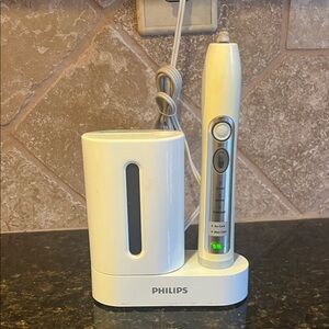 Philips Sonicare White Electric Toothbrush with Case